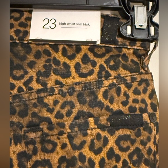NWT- 7 For All Mankind High Waist Slim Kick Coated Leopard Print Jeans Size: 23 - Picture 11 of 11